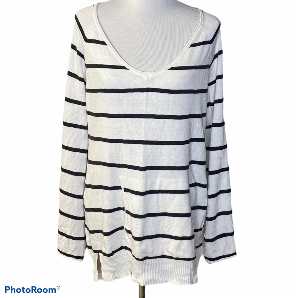 Chaser vneck long sleeve striped sweater cream L